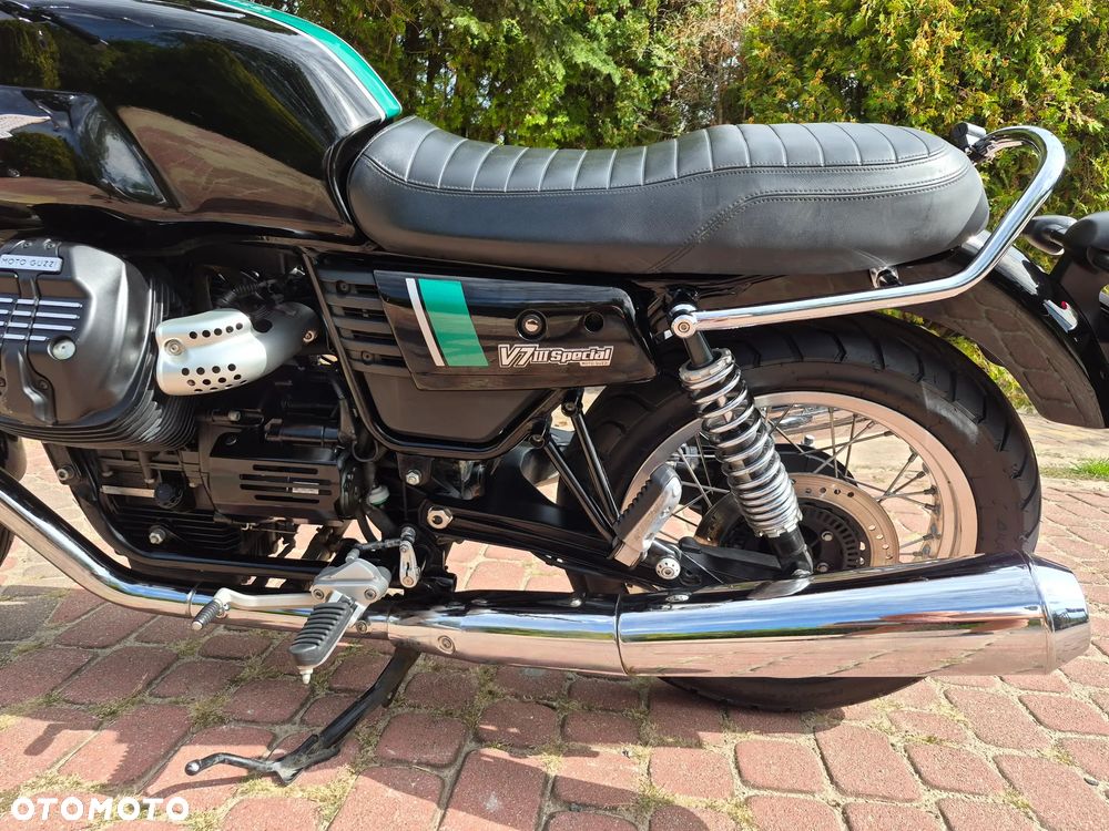 Moto Guzzi V7 - 6
