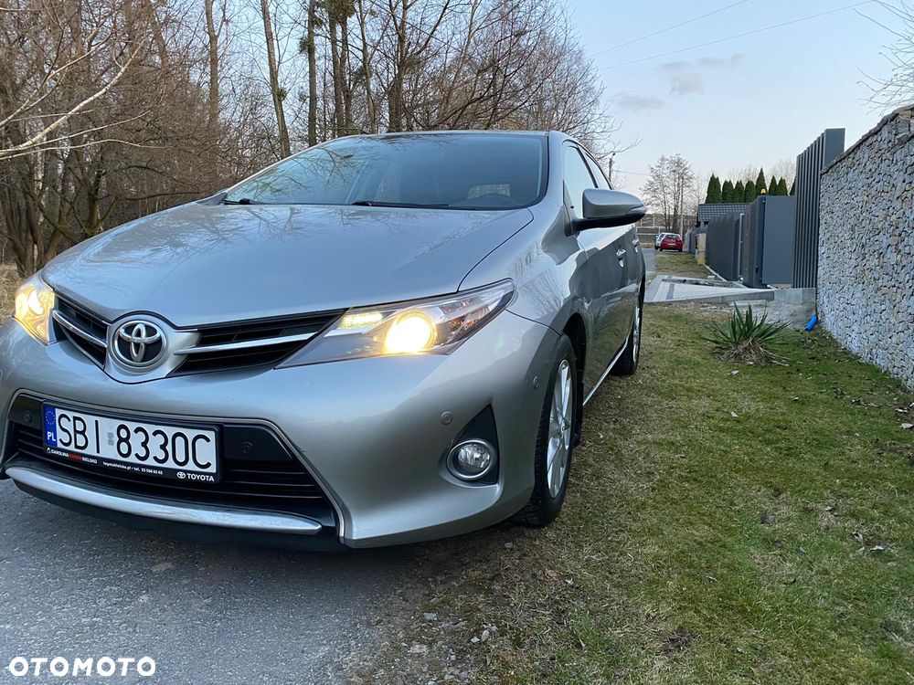Toyota Auris 1.6 Premium - 8