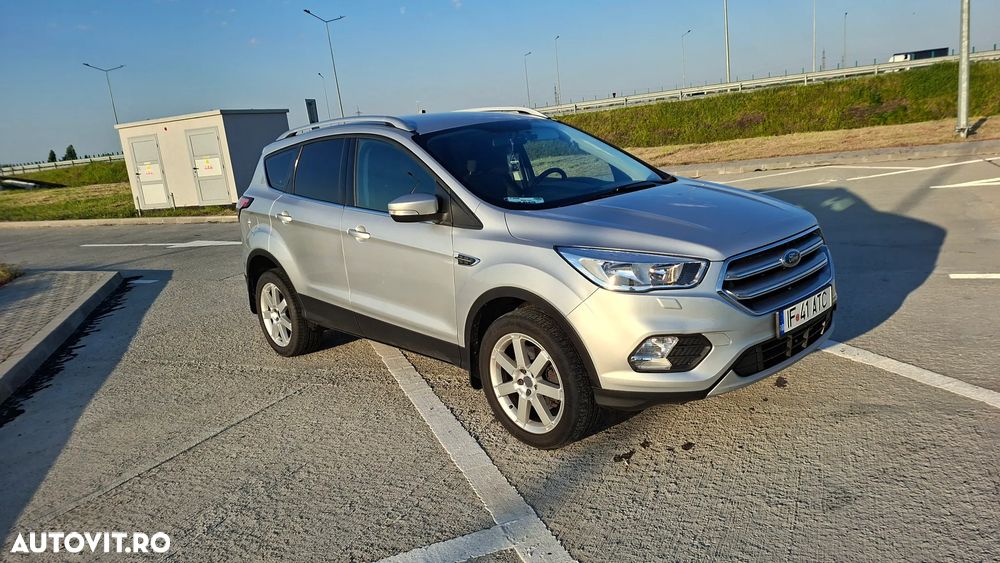 Ford Kuga - 1
