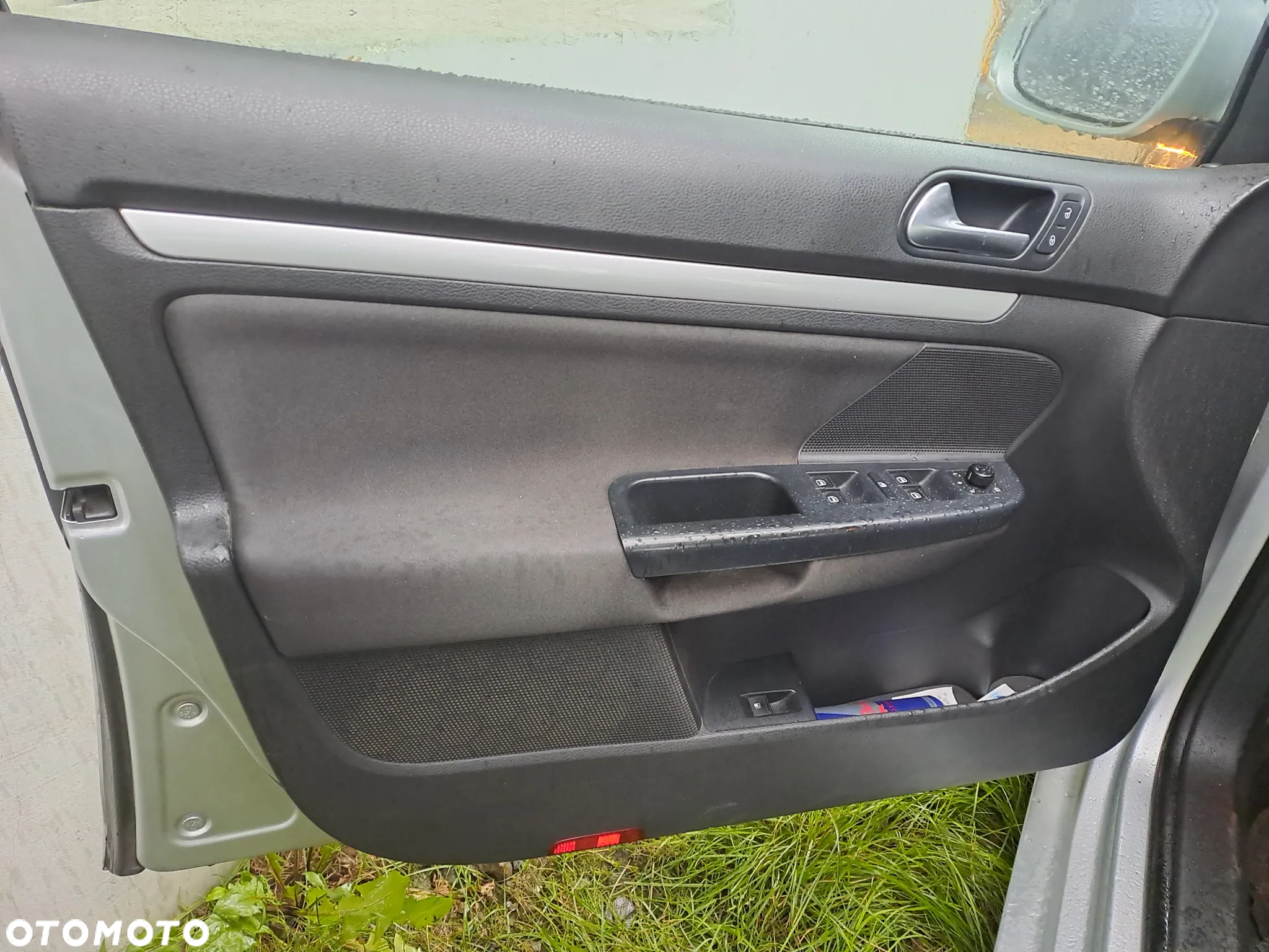 Volkswagen Jetta III 1K2 A5 sedan klapa bagażnika drzwi zderzak kod lakieru LA7W - 16