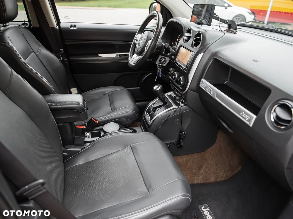 Jeep Compass 2.4I 4x4 Automatik Limited - 36