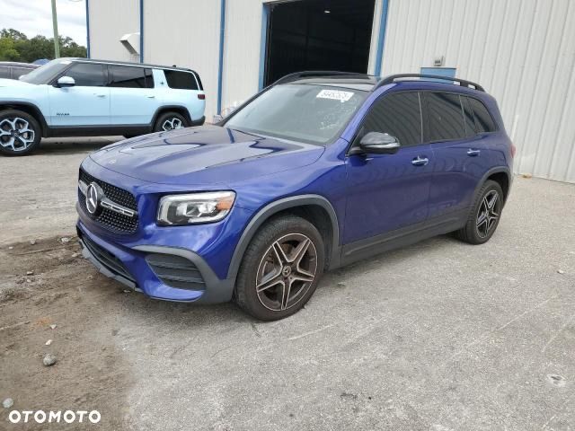 Mercedes-Benz GLB 250 4-Matic Progressive 8G-DCT