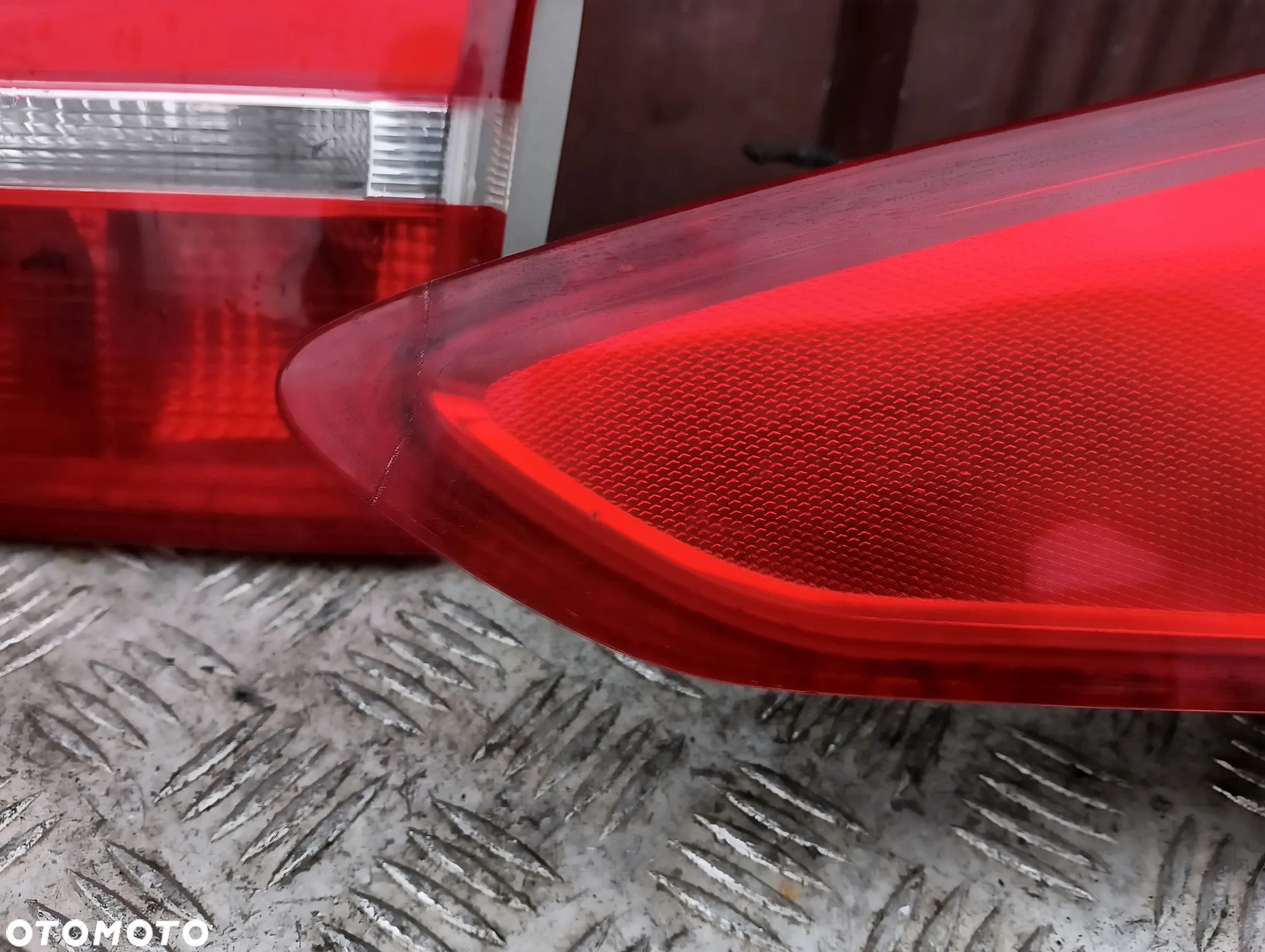 ford focus mk3 lift kombi lampa prawy tyl tylna prawa w blotnik f1eb-13405-da - 2