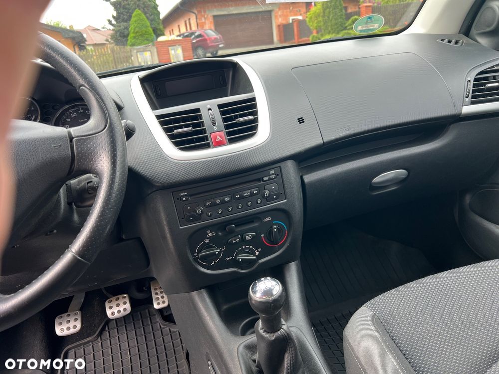 Peugeot 206 - 19