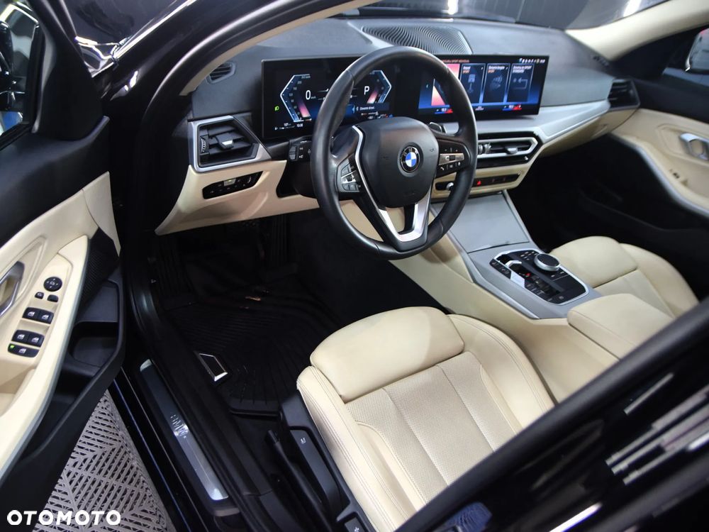 BMW Seria 3 318i - 16