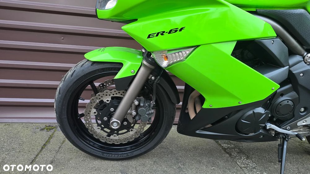 Kawasaki ER - 11