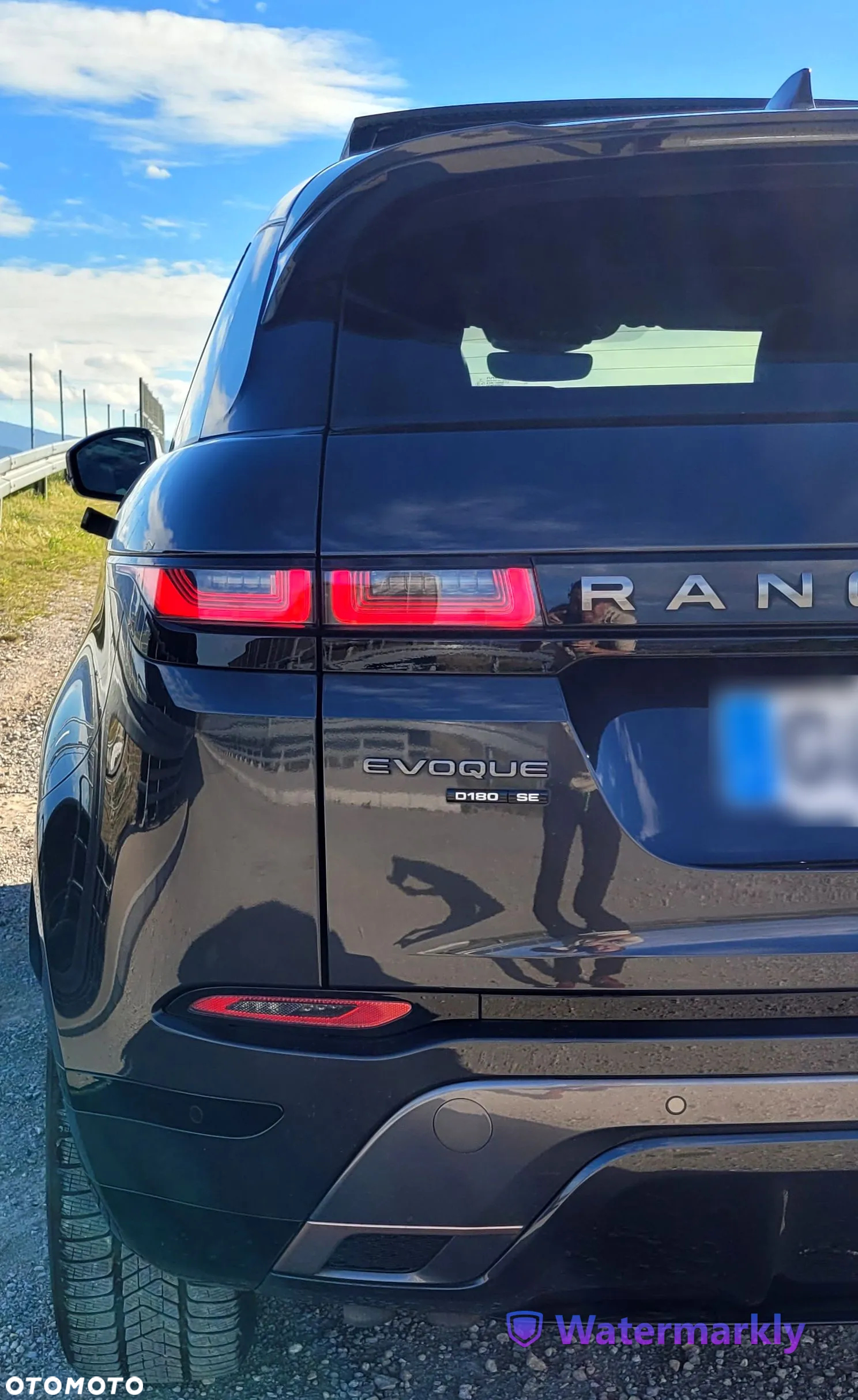 Land Rover Range Rover Evoque 2.0 D180 mHEV R-Dynamic SE - 18