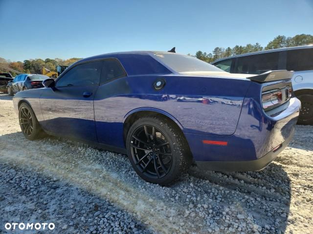 Dodge Challenger - 7