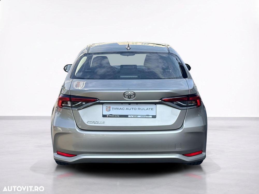 Toyota Corolla - 5