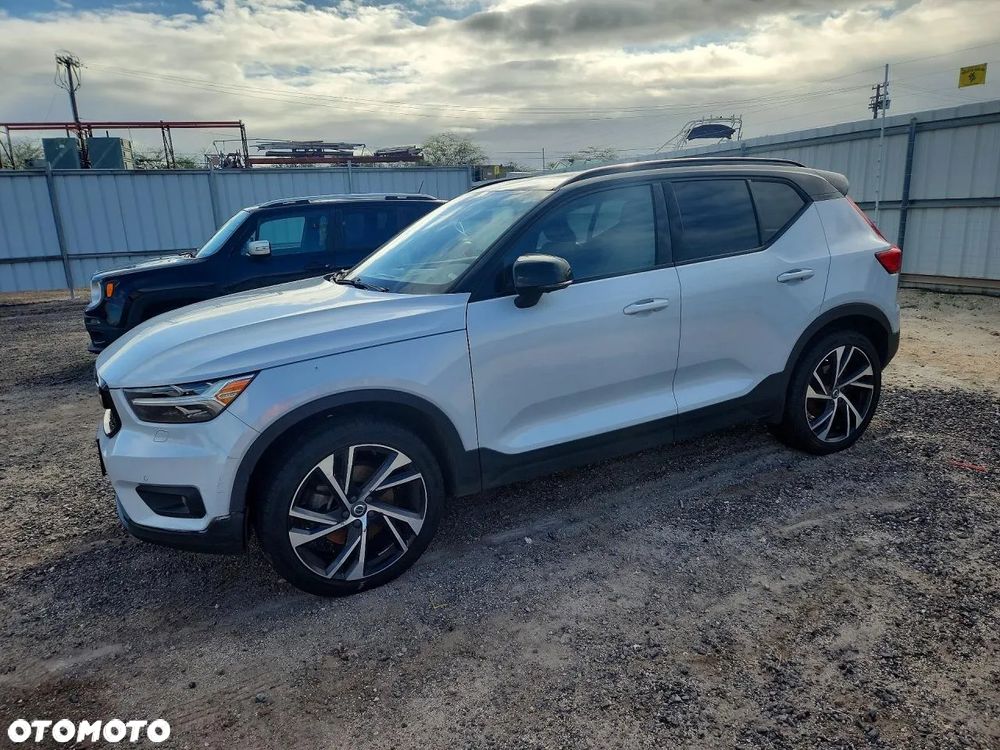Volvo XC 40 T5 AWD Inscription - 3