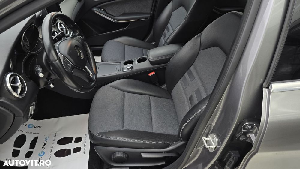 Mercedes-Benz GLA - 10