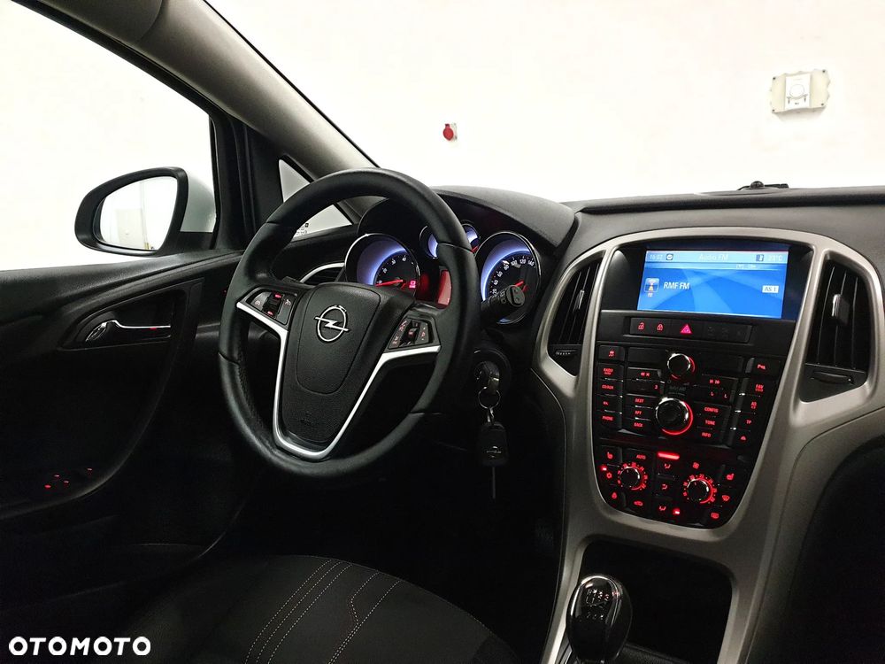 Opel Astra 1.4 T Cosmo S&S - 27
