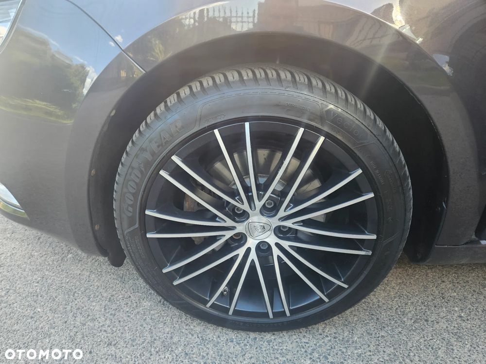 Skoda Superb 2.0 TDI DSG Elegance - 14