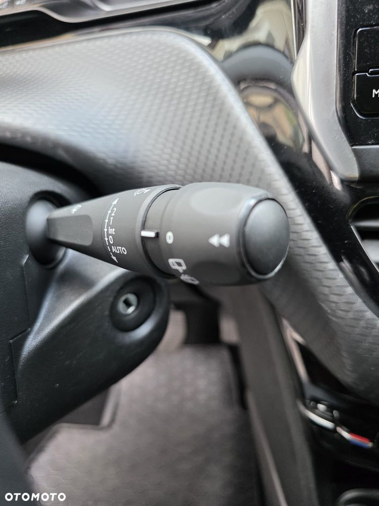 Peugeot 2008 1.2 Pure Tech Style EU6 - 22