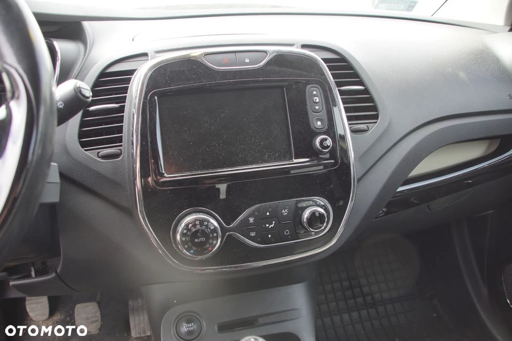 Auto na części - Renault Captur I 1.5 DCI 90 KM K9K628 JR5332 BIXND 2015R Silnik Skrzynia Drzwi Błotnik Klapa Zderzak Klamka Lusterko Szyba Lampa Deska Kokpit Sterownik Moduł Czujnik Licznik Wyświetlacz Panel Kierownica - 13