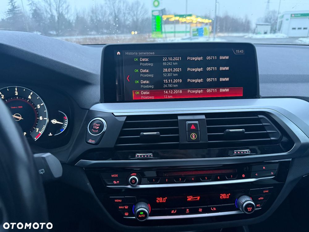 BMW X3 xDrive20i sport - 30