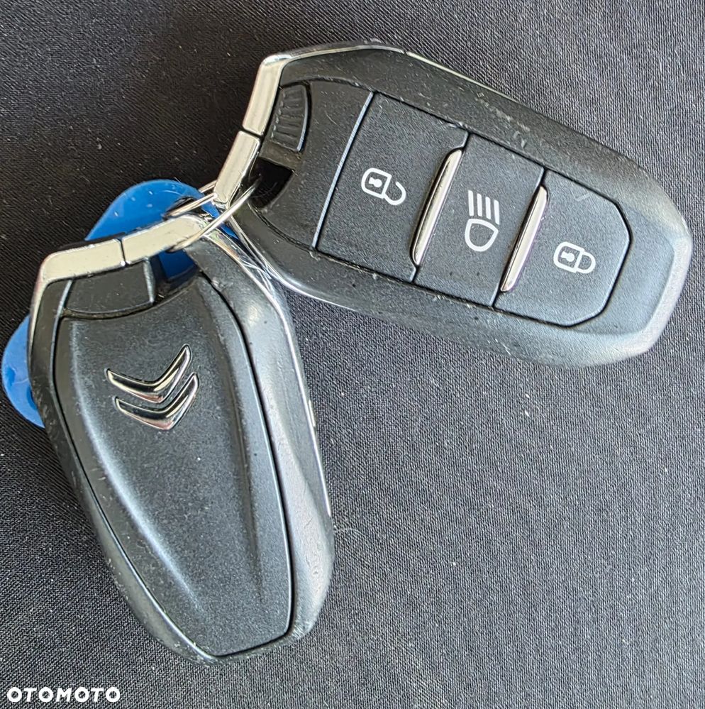 Citroën C3 Pure Tech 110 S&S EAT6 SHINE - 9