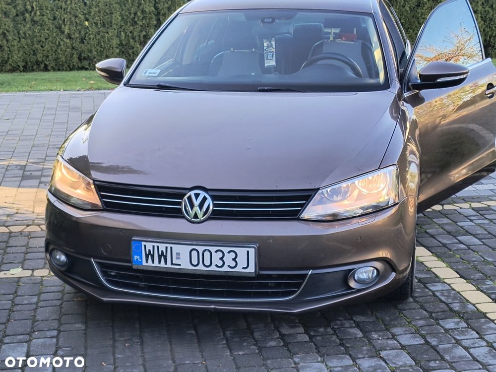 Volkswagen Jetta - 5