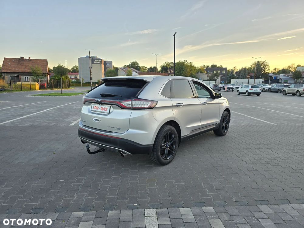 Ford Edge - 9