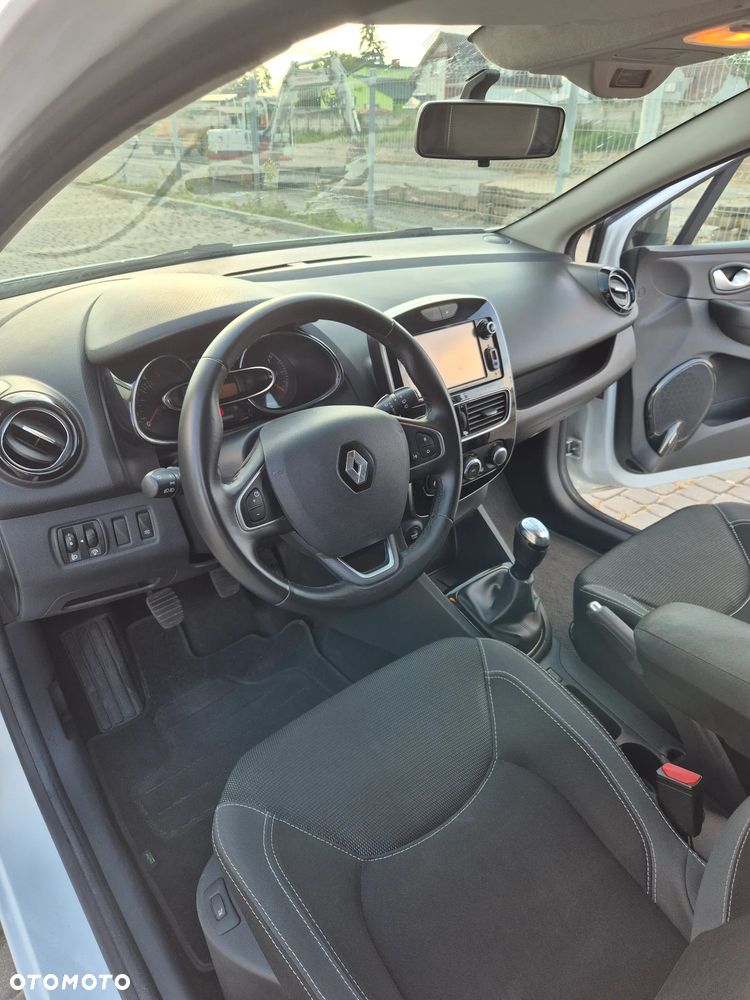 Renault Clio - 8