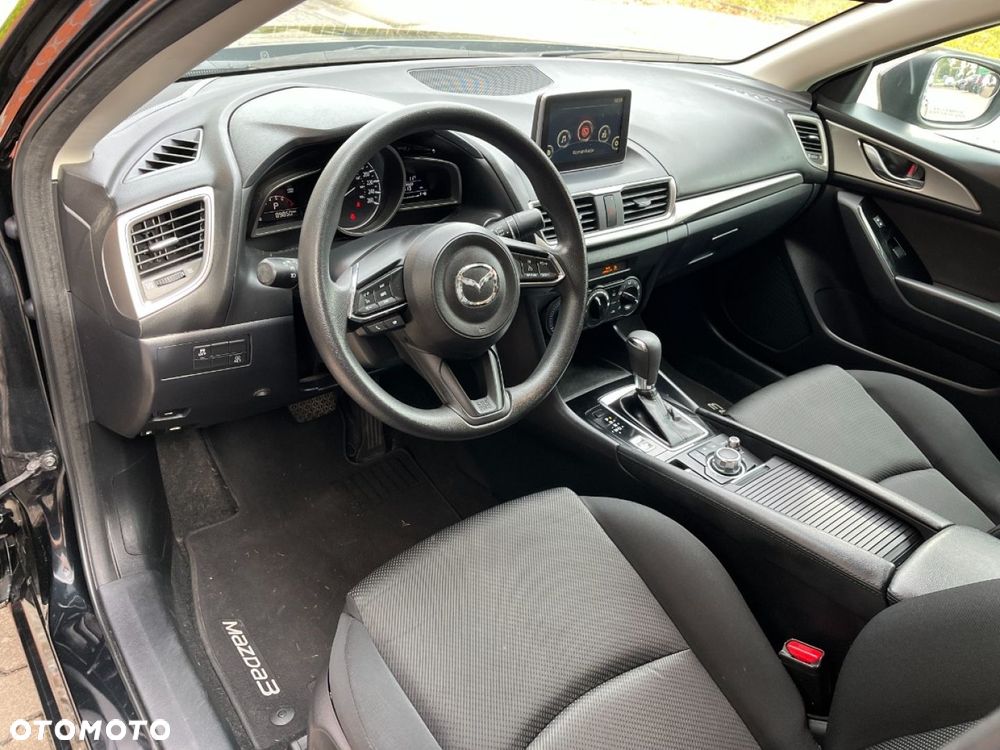 Mazda 3 - 8