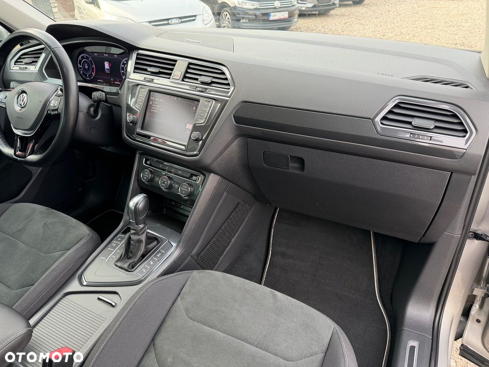 Volkswagen Tiguan - 13