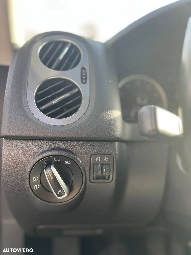 Volkswagen Tiguan - 29