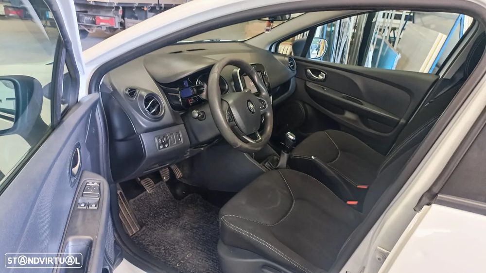 Renault CLIO 1.5 DCI - 12