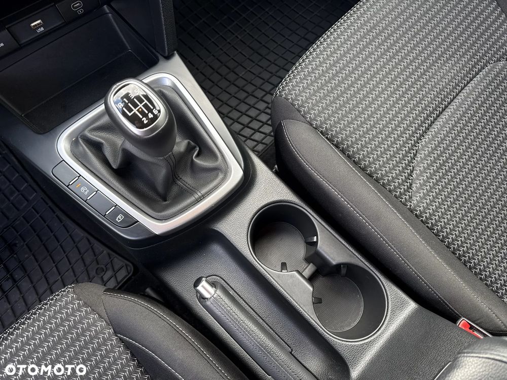 Kia Ceed 1.5 T-GDI M - 15