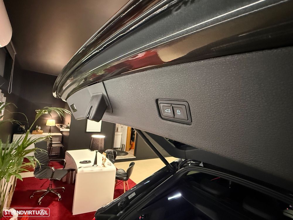 Audi Q8 60 TFSIe quattro S line Tiptronic - 40