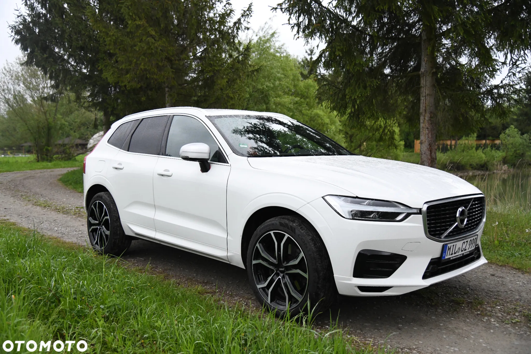 Volvo XC 60 D4 AWD R-Design - 4