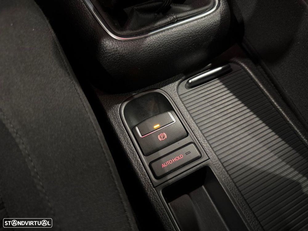 VW Tiguan 2.0 TDi Sport BlueMotion - 39