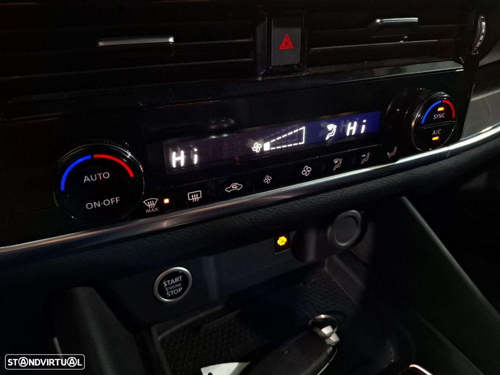 Nissan Qashqai 1.3 DIG-T N-Connecta LED - 14