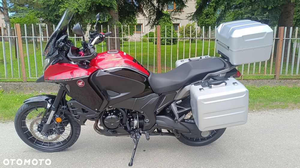 Honda VFR - 10