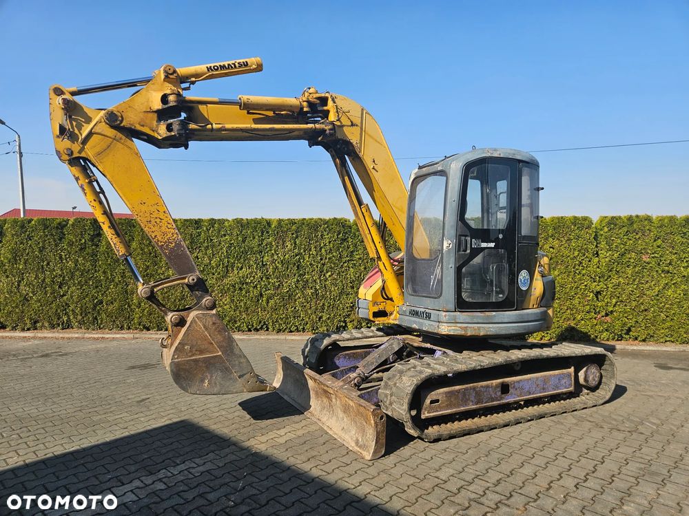 Komatsu PC75uu - 8