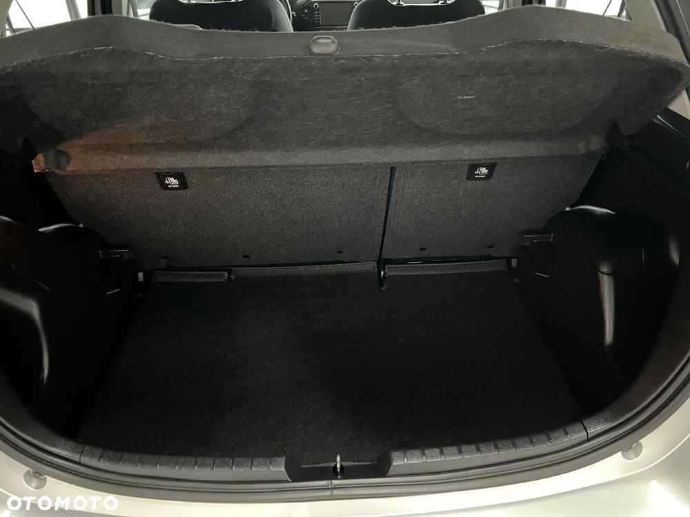 Toyota Yaris 1.5 20th Anniversary - 29