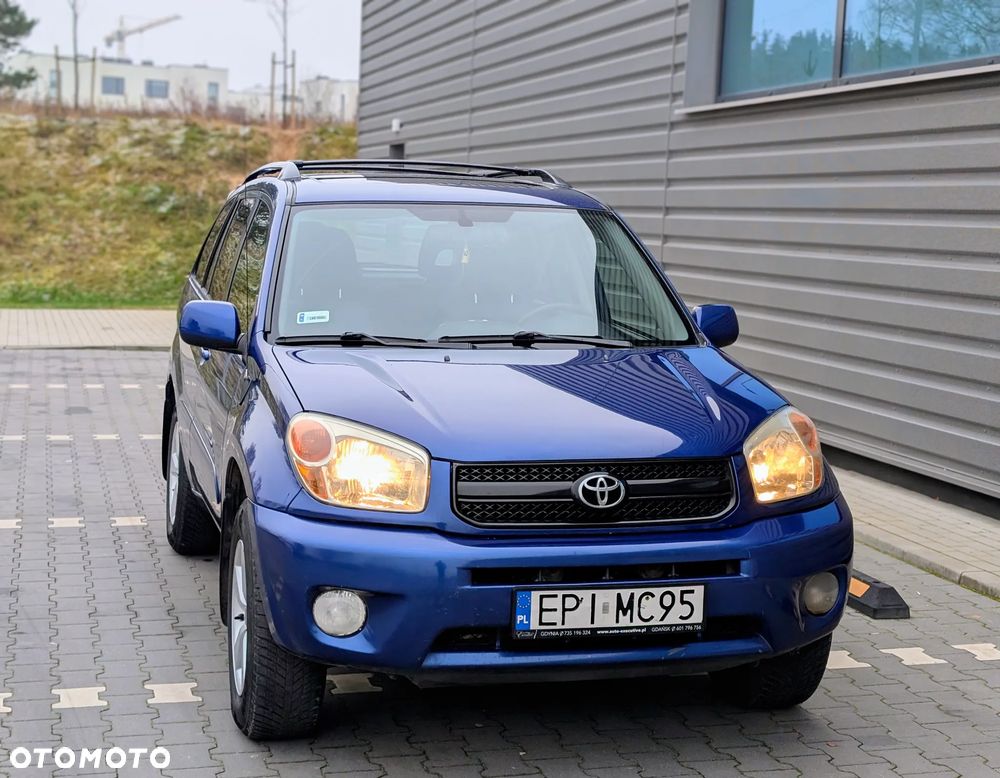Toyota RAV4 - 9