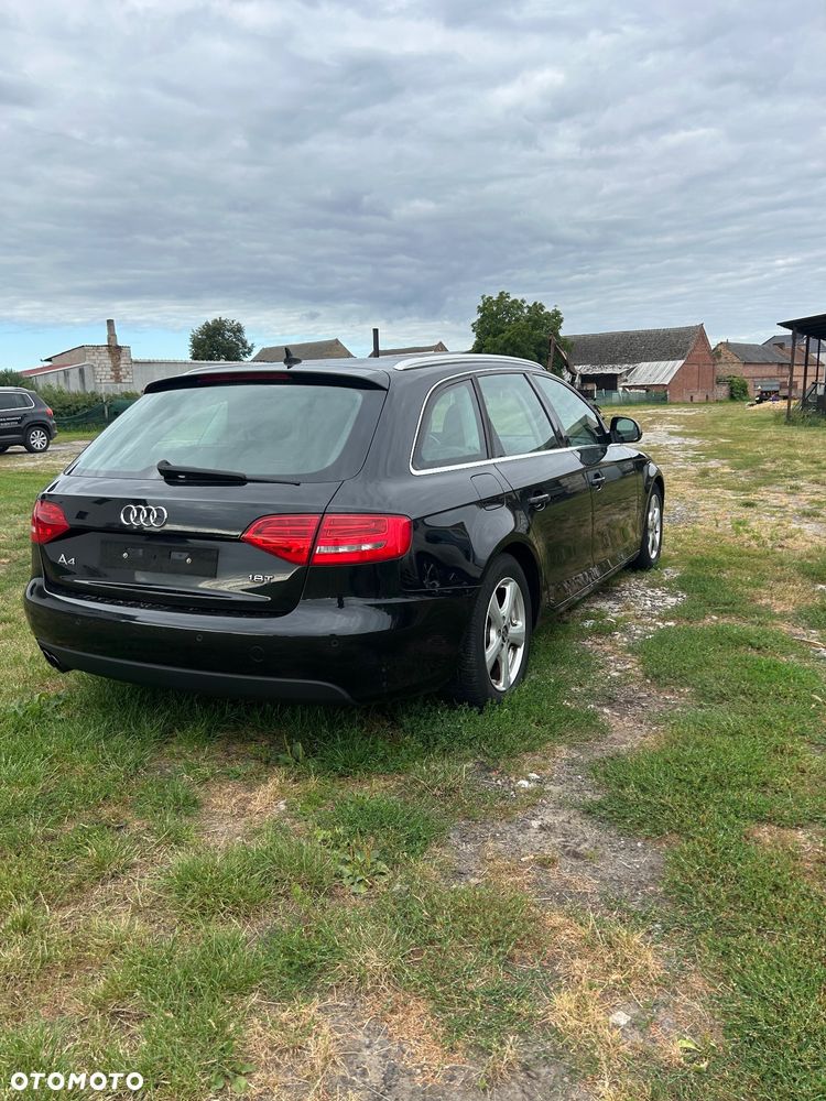 Audi A4 - 1