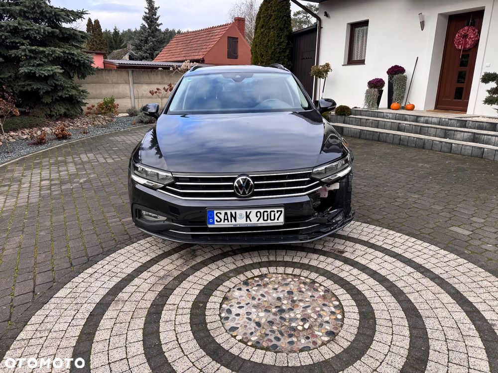 Volkswagen Passat 2.0 TDI SCR DSG Elegance - 2
