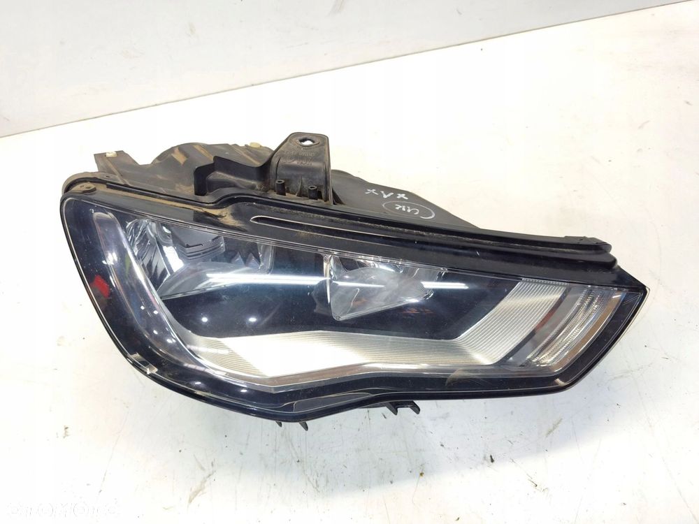 REFLEKTOR LAMPA PRZEDNIA PRAWY PRZÓD AUDI A3 8V 8V0941004A UK *1* - 5