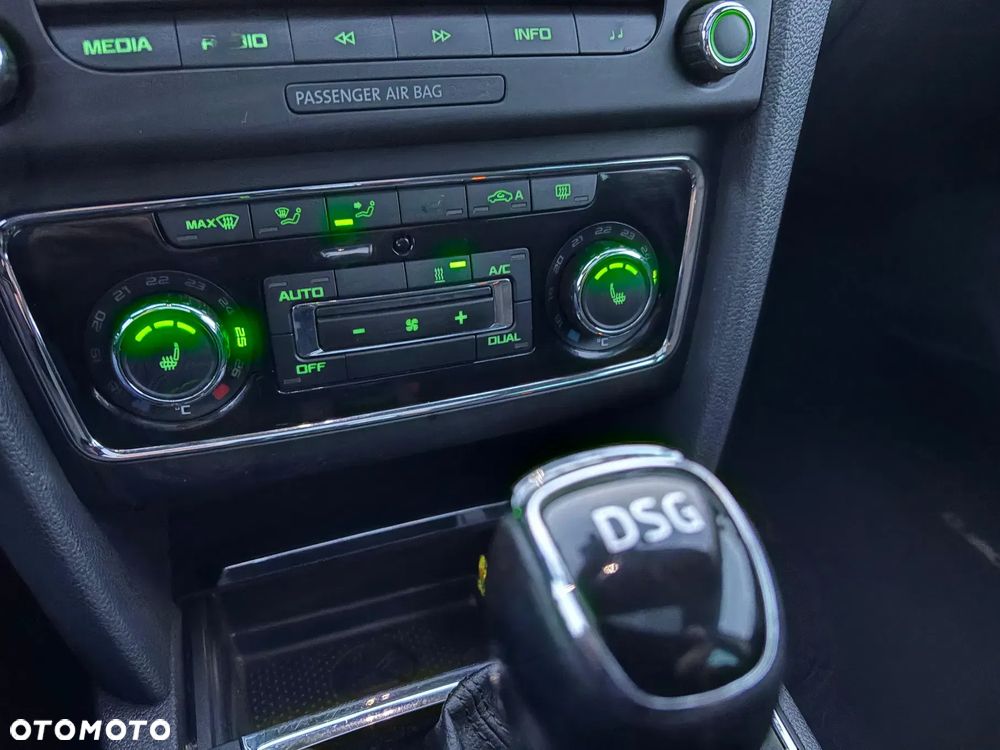 Skoda Superb 2.0 TSI Elegance DSG - 13