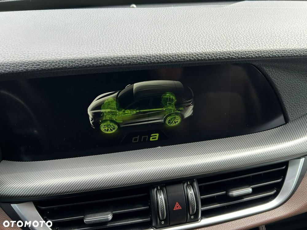 Alfa Romeo Stelvio 2.0 Turbo Executive Q4 - 29