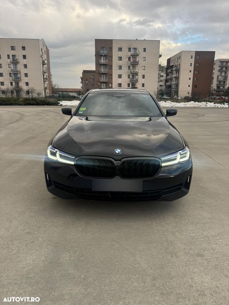 BMW Seria 5 520d Aut. Sport Line - 2