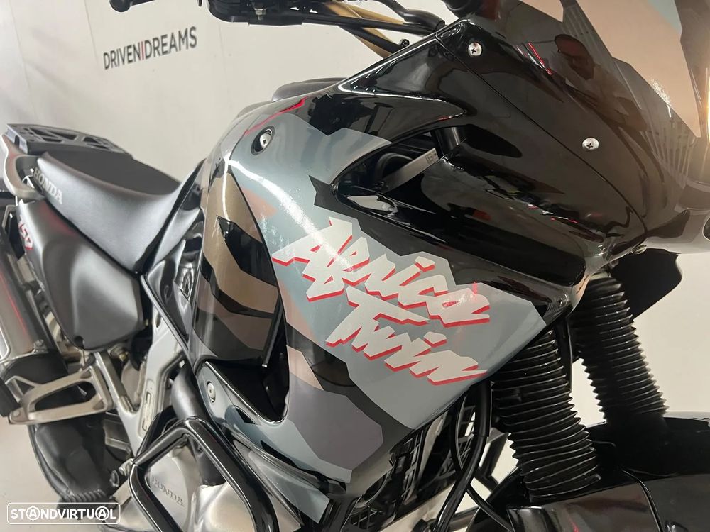 Honda Africa Twin 750 - 8