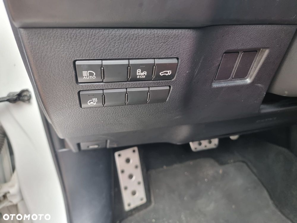 Lexus NX 300h F Sport Edition AWD - 21