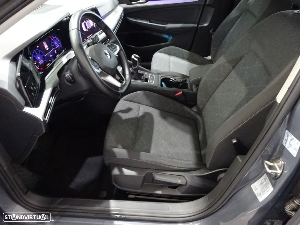 VW Golf Variant 2.0 TDi Conceptline - 11