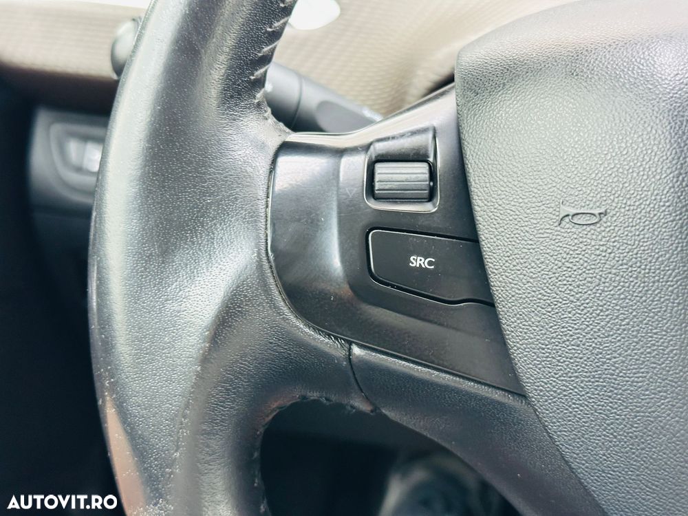 Peugeot 2008 - 9