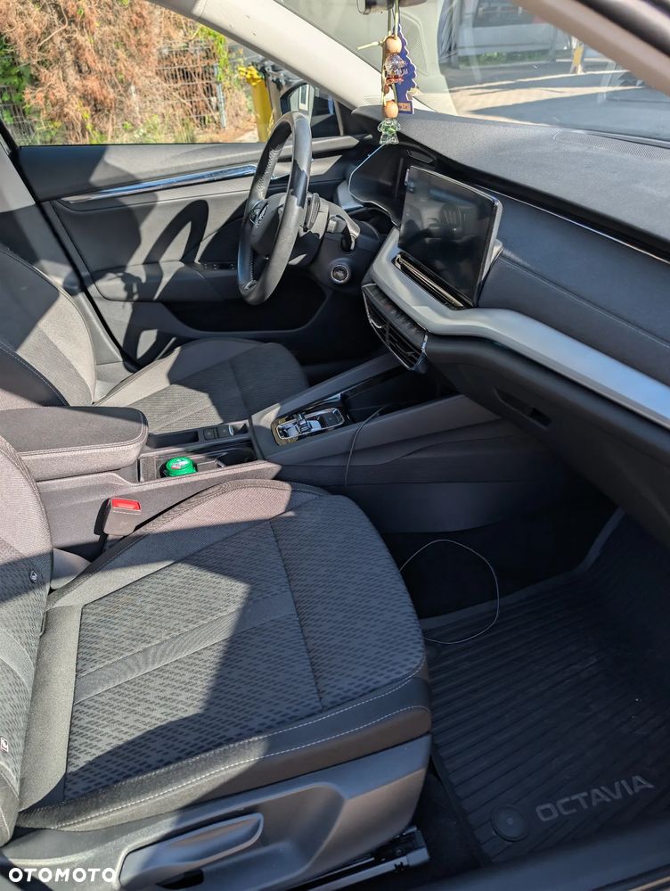 Skoda Octavia 2.0 TDI Style DSG - 13