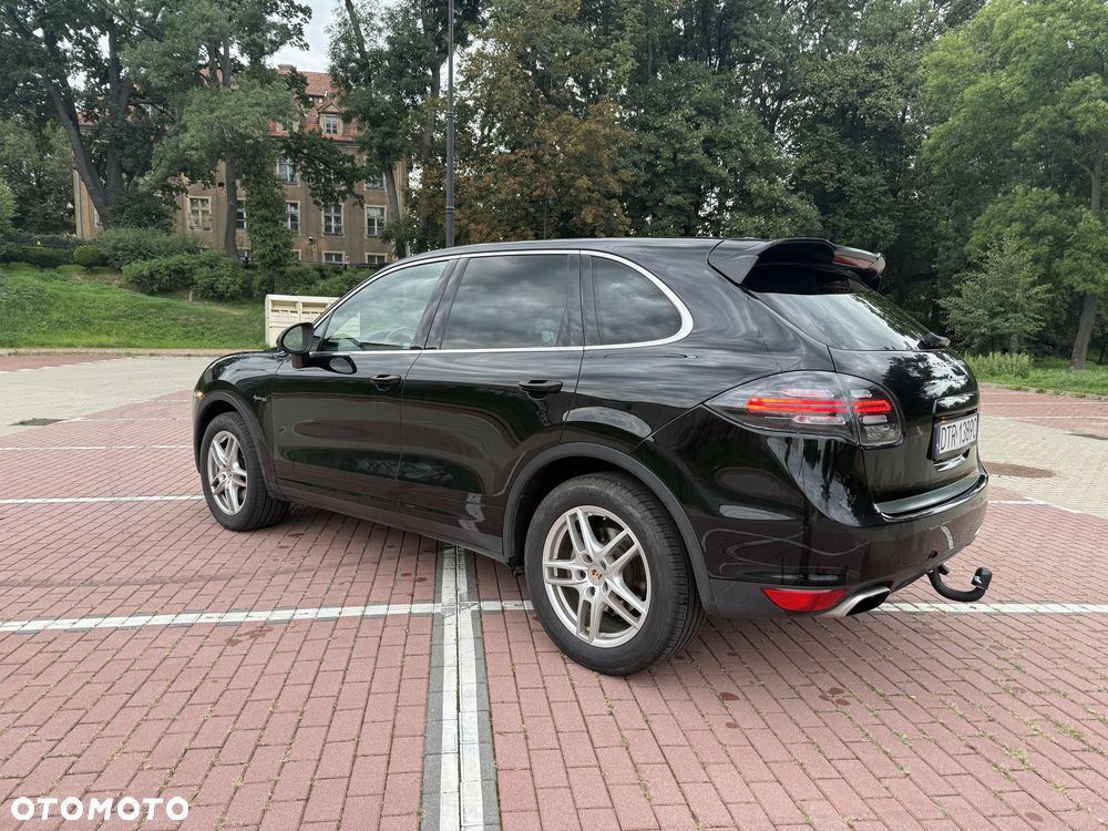 Porsche Cayenne - 5