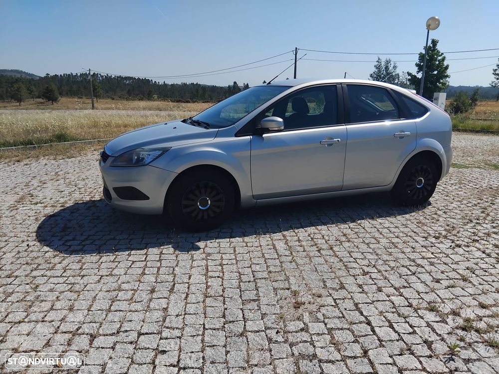 Ford Focus 1.6 TDCi ECOnetic - 11